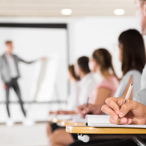 Schulungen und Vorträge